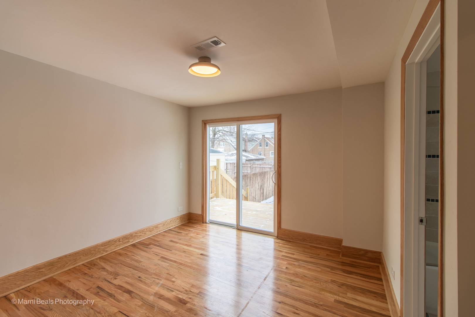 6334 S Saint Lawrence Avenue Property Photo 21