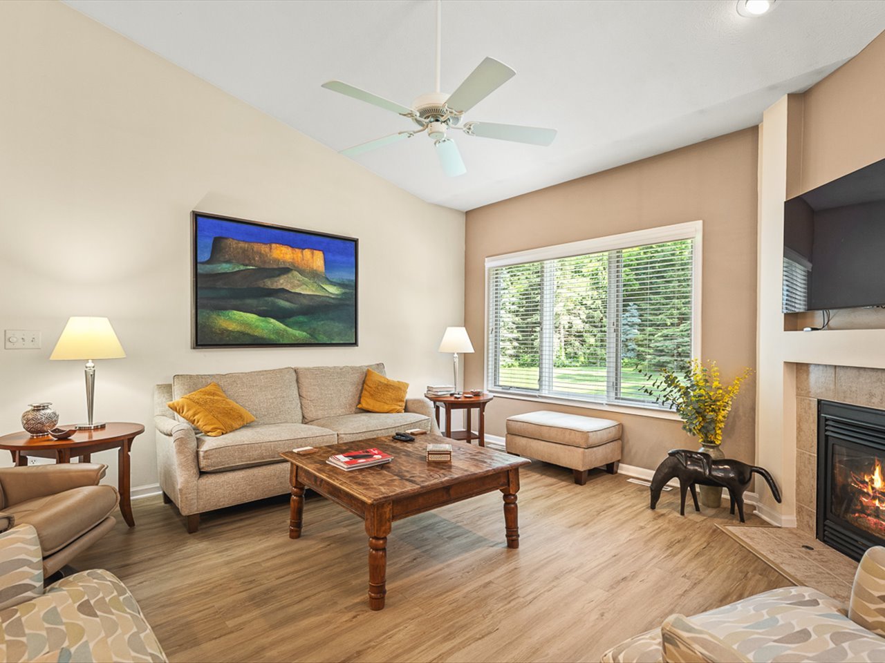 6364 Parks Edge Drive Property Photo 14
