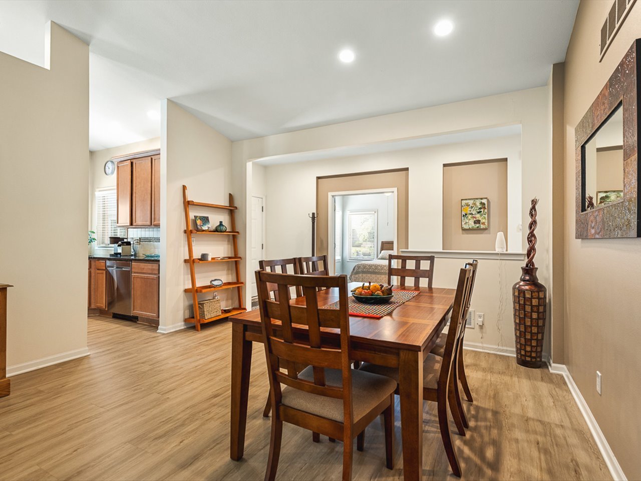 6364 Parks Edge Drive Property Photo 18