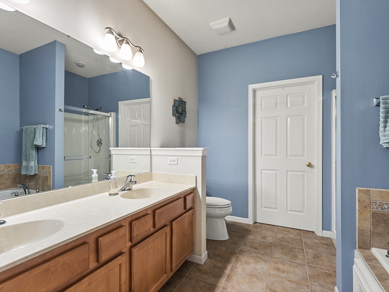 6364 Parks Edge Drive Property Photo 23