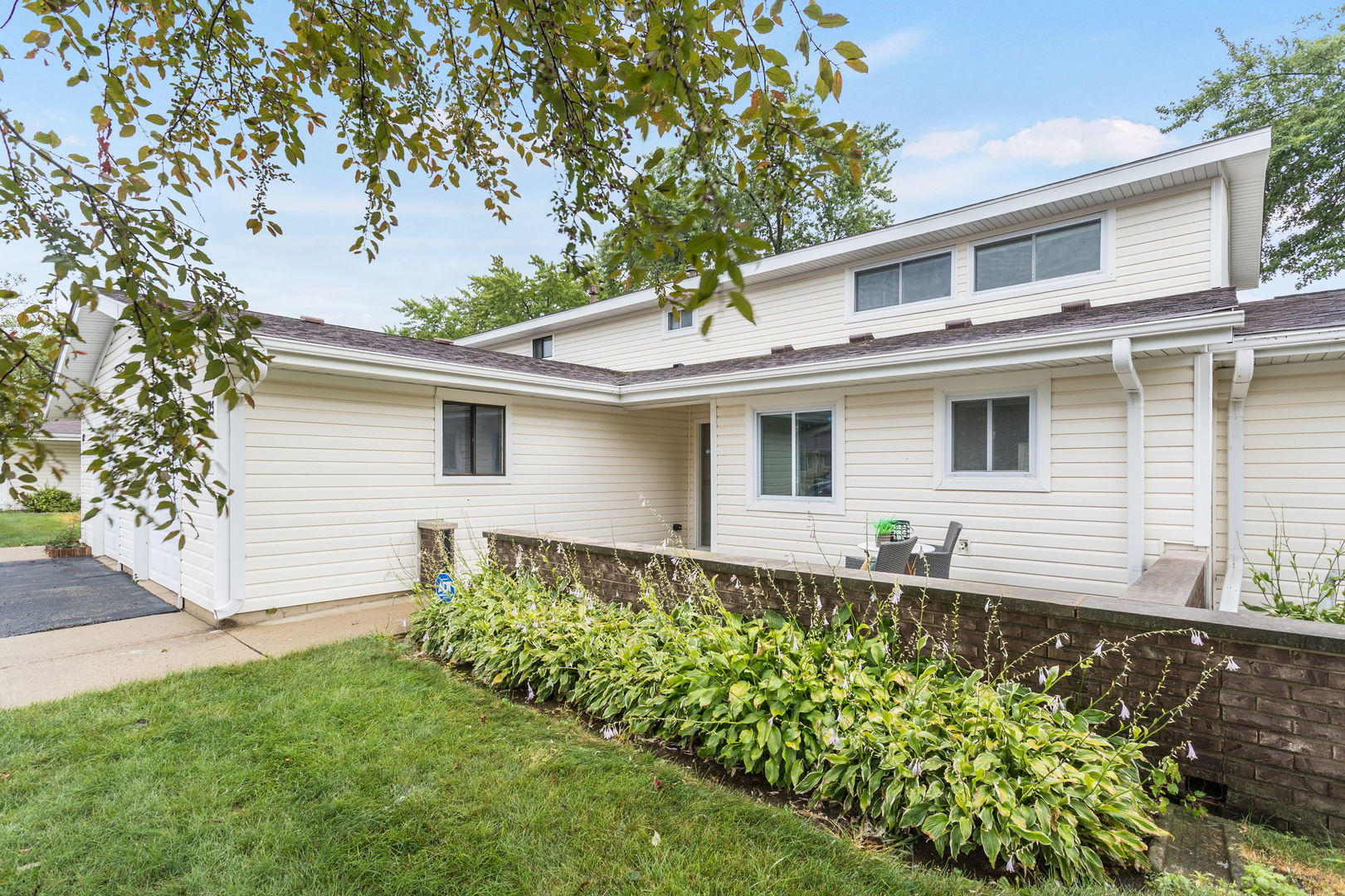1125 Danvers Court Property Photo 2