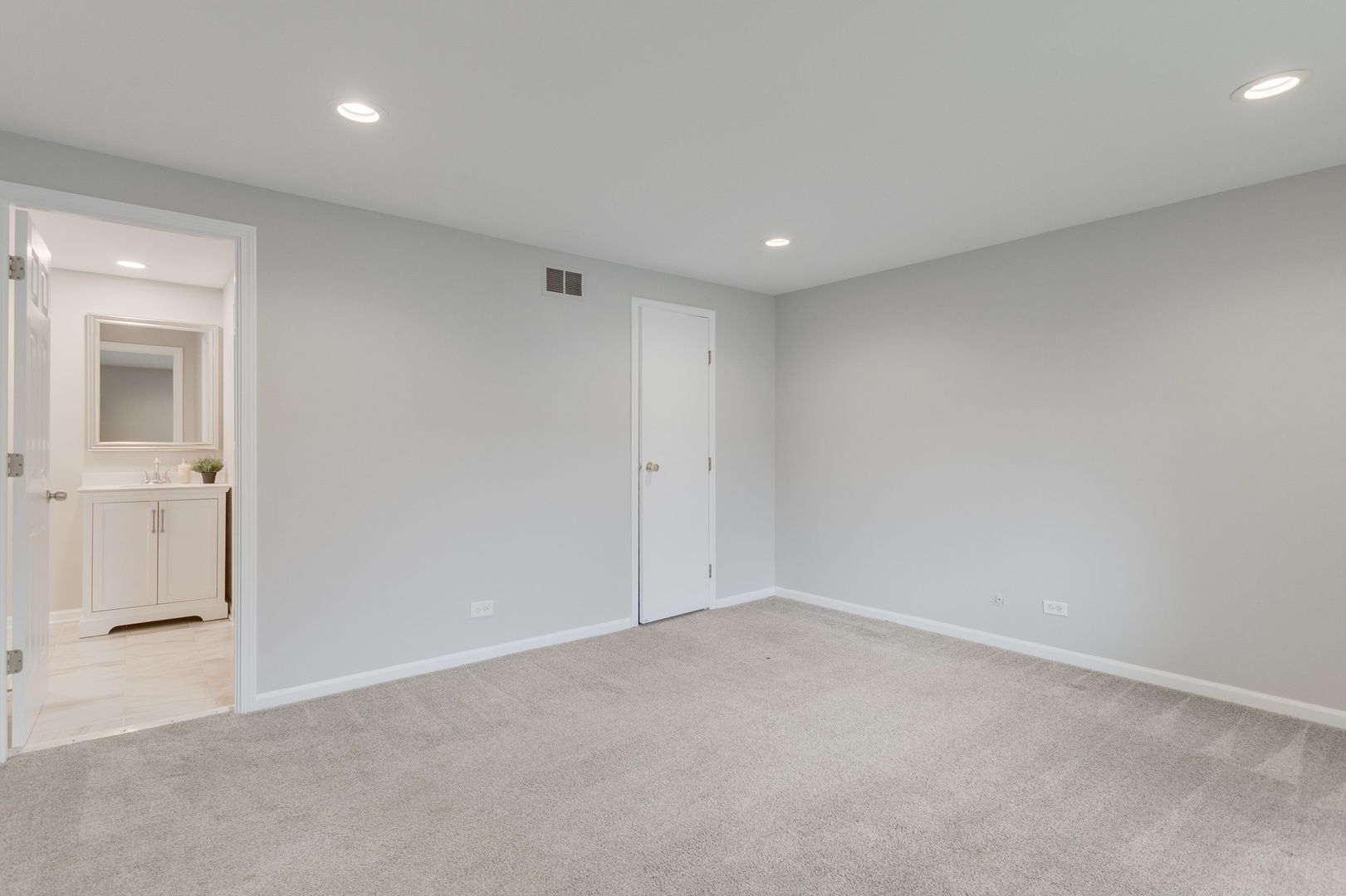 1125 Danvers Court Property Photo 25