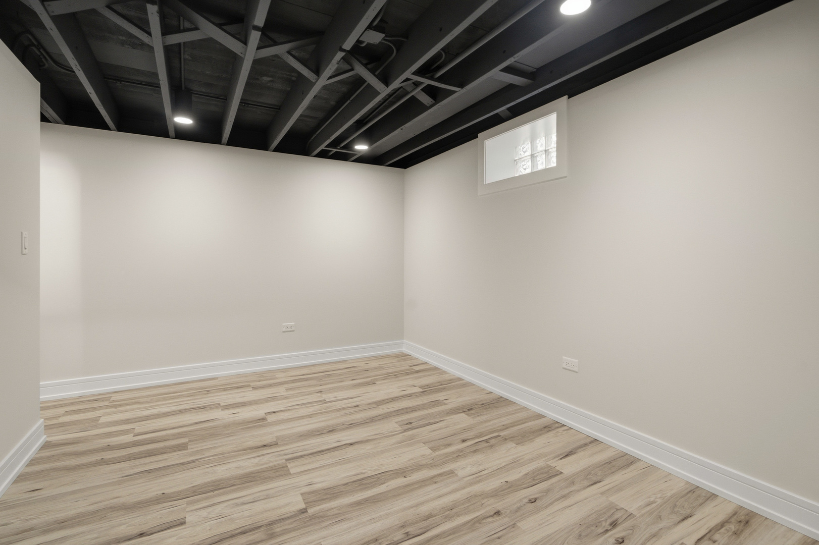 7519 Kolmar Avenue Property Photo 23