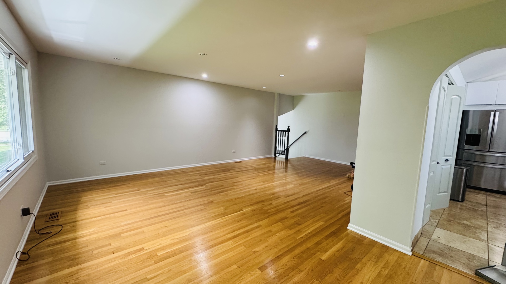 3220 Saratoga Avenue Property Photo 9