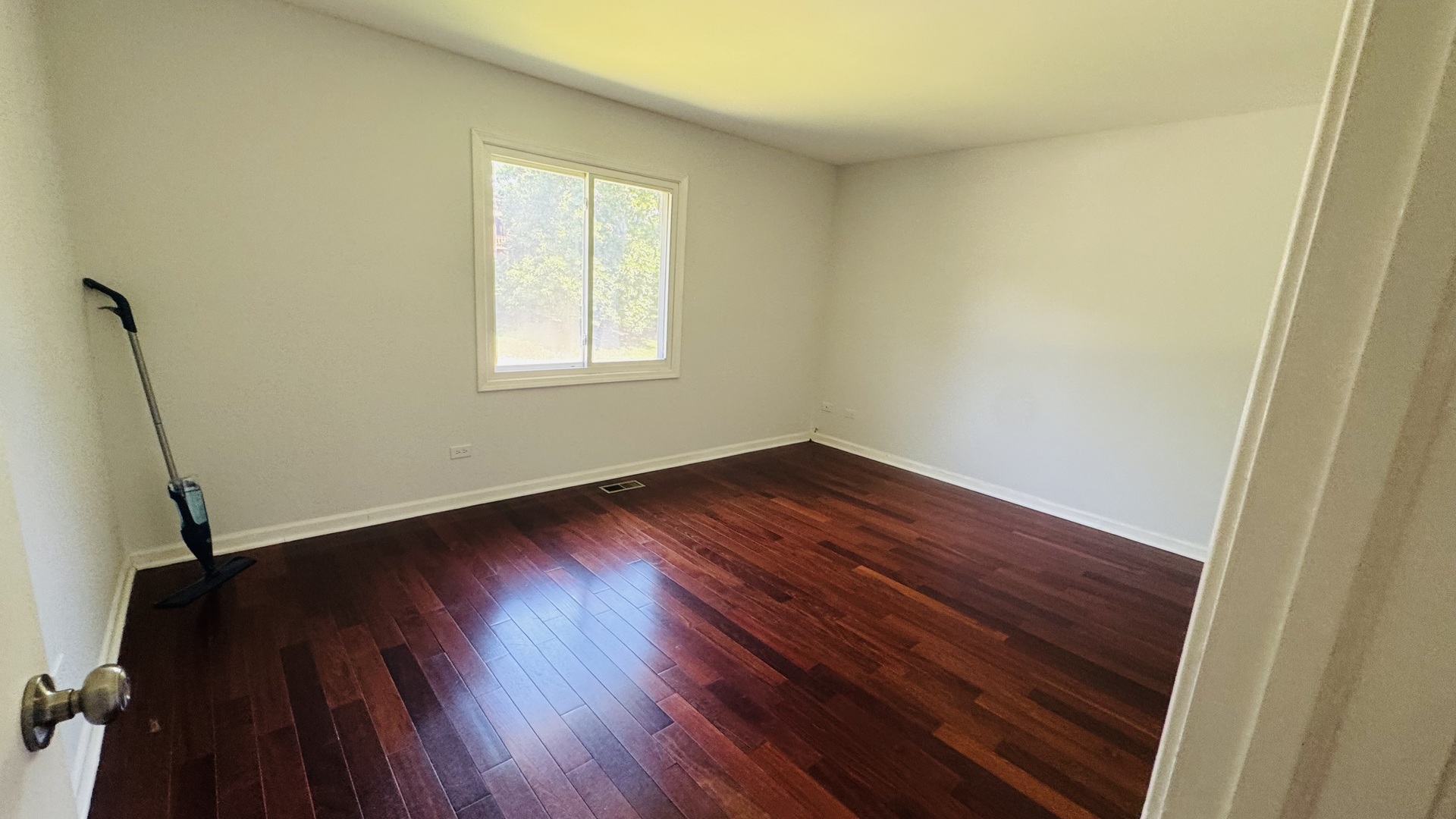 3220 Saratoga Avenue Property Photo 13
