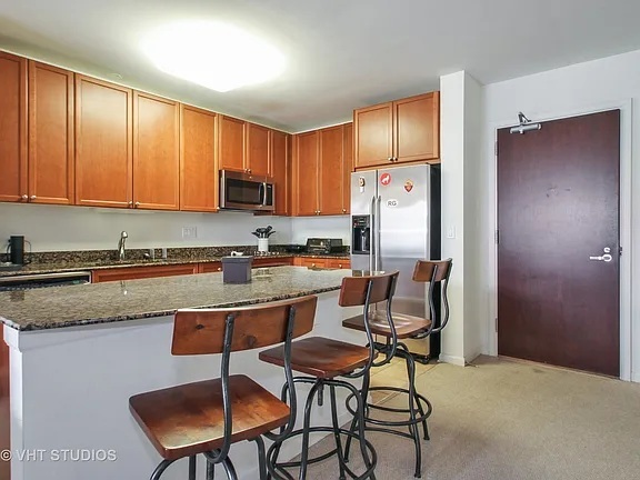 807 Davis Street 903 Property Photo 3