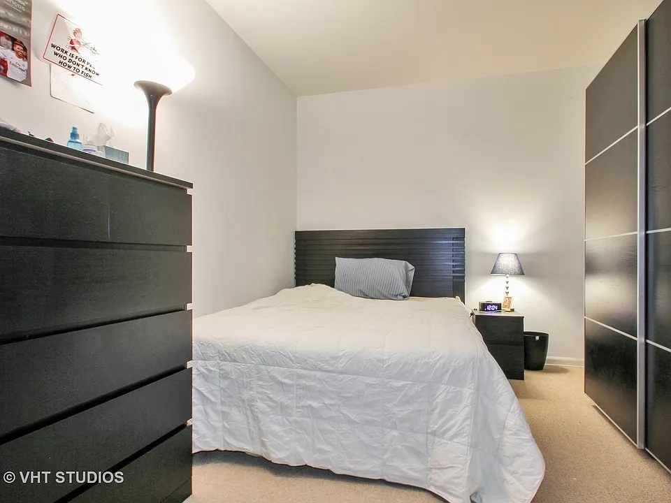 807 Davis Street 903 Property Photo 7