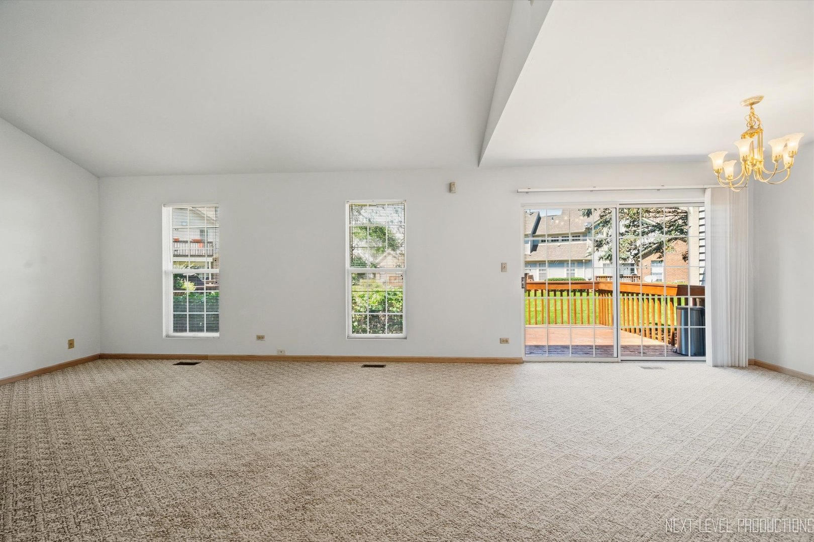 37 Ione Drive B Property Photo 15