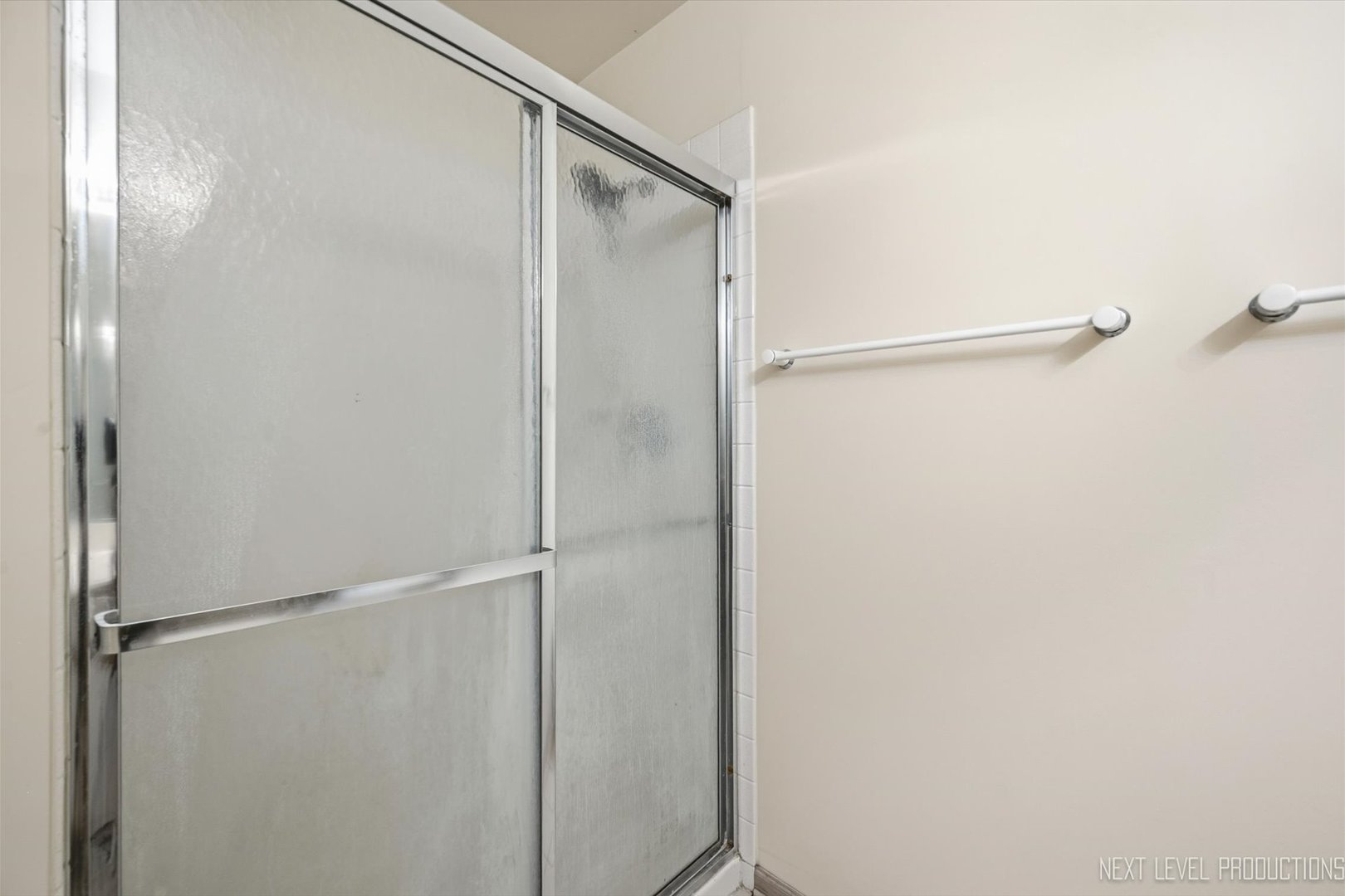37 Ione Drive B Property Photo 23