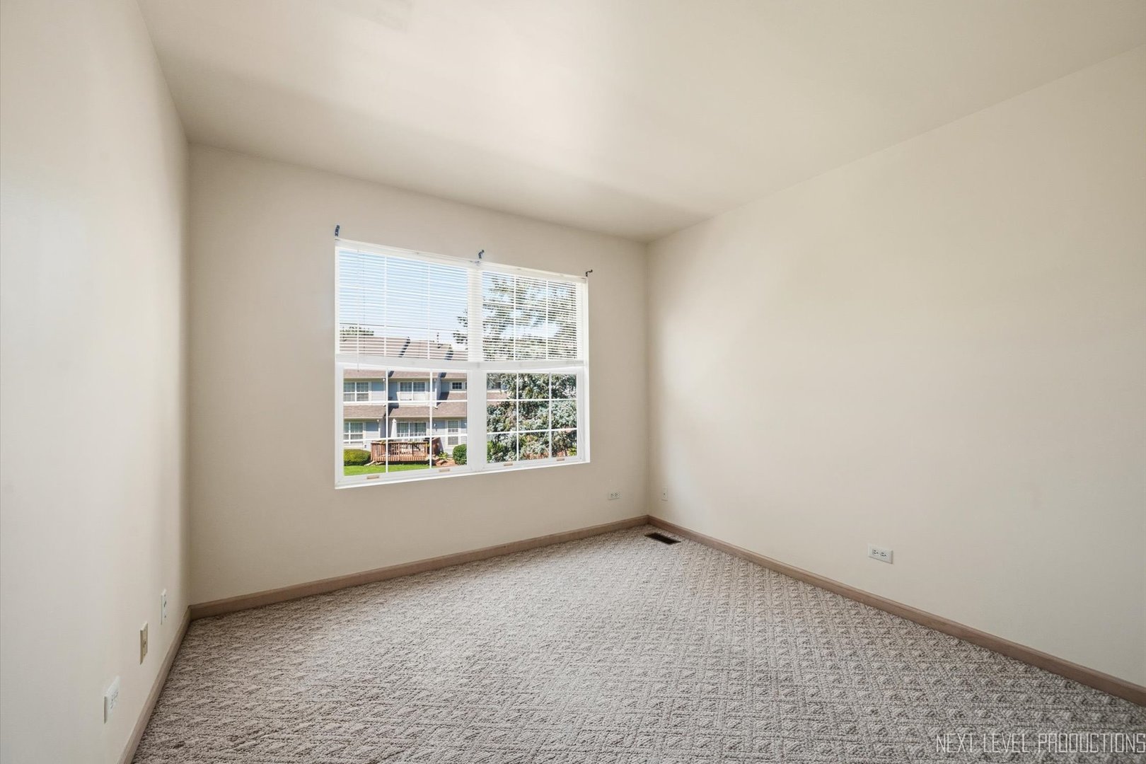 37 Ione Drive B Property Photo 24