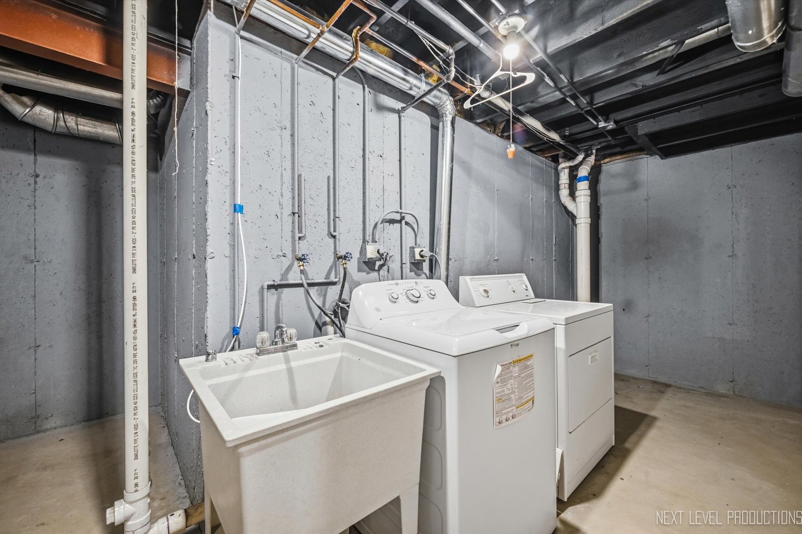 37 Ione Drive B Property Photo 30