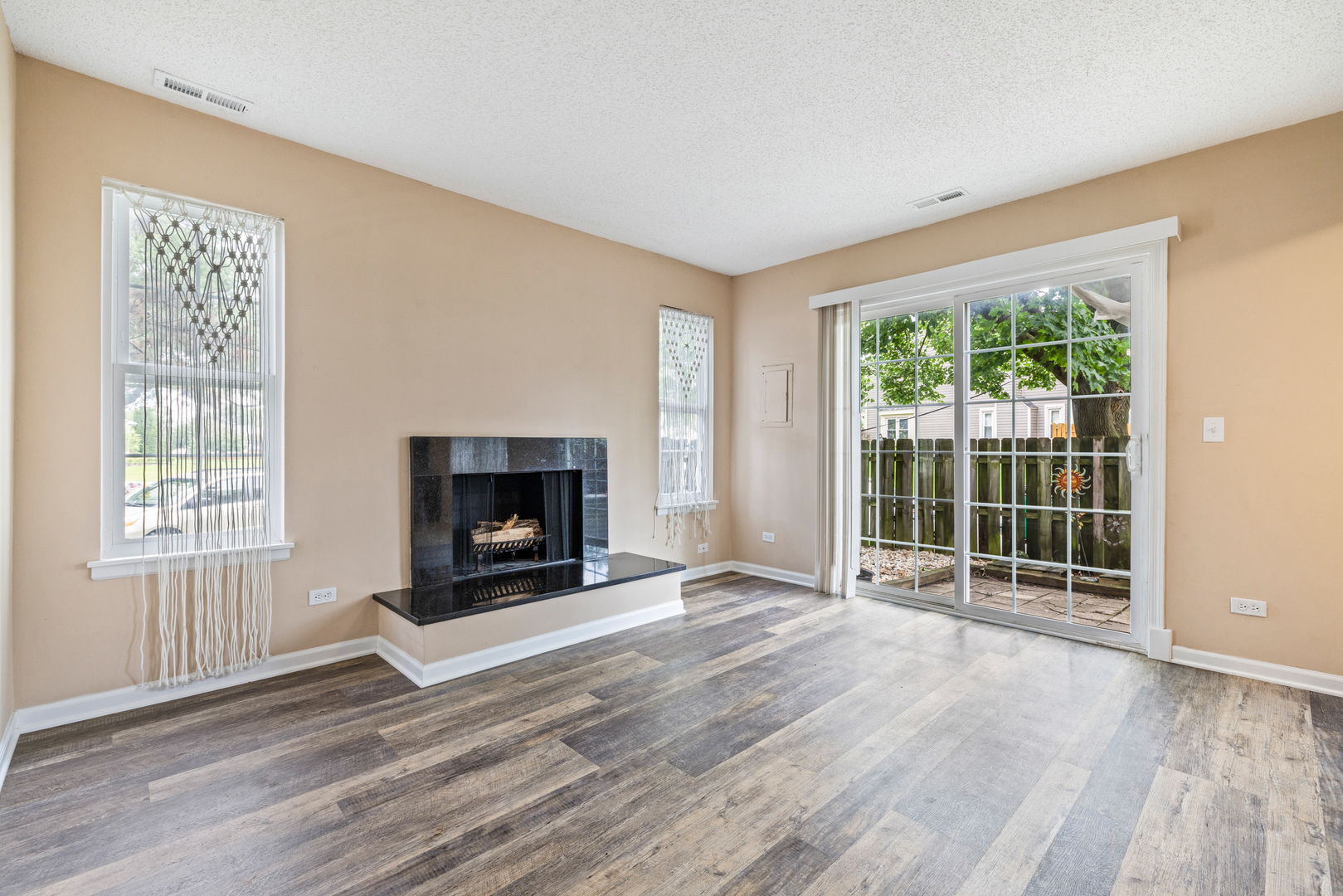 510 Nebraska Circle Property Photo 3