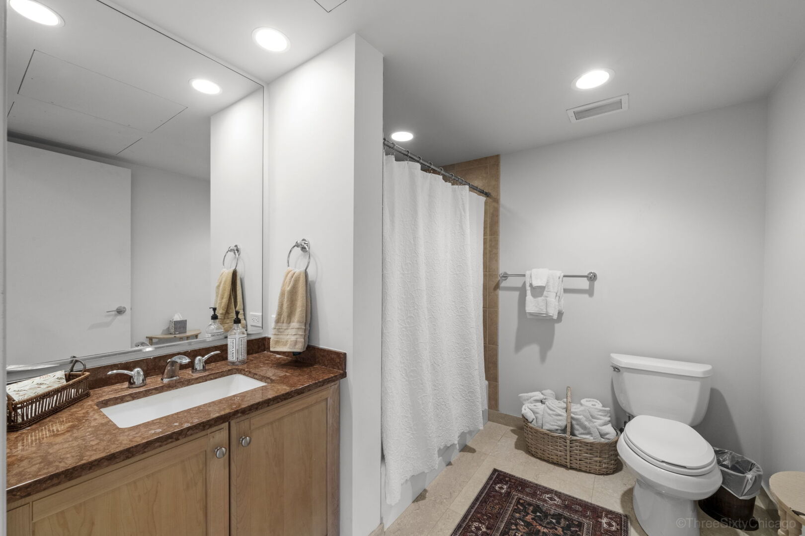 60 E Monroe Street 1604 Property Photo 22