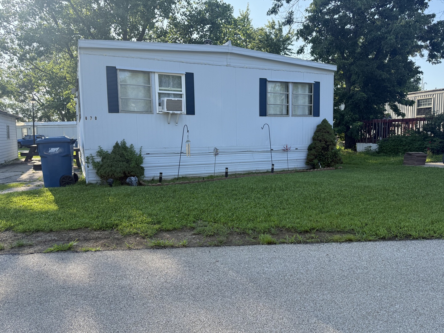870 5th Street Property Photo 3