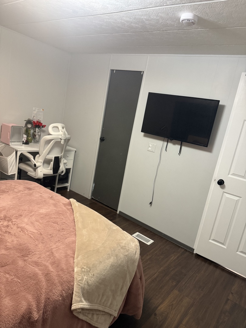 870 5th Street Property Photo 13
