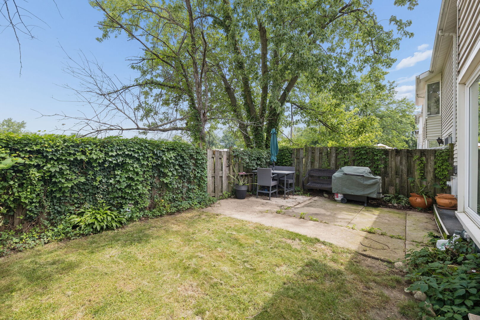 216 Douglass Way Property Photo 26