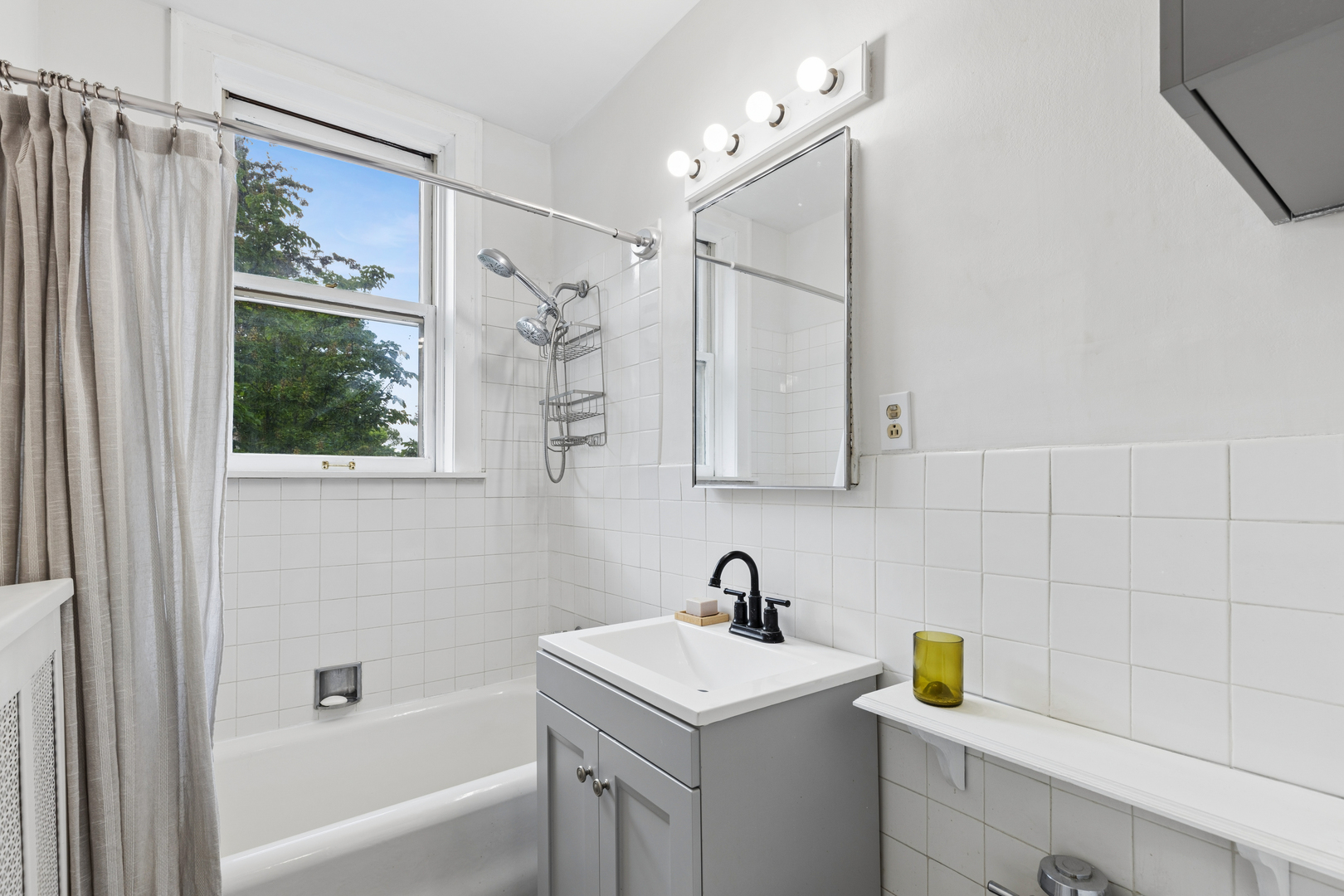 1210 Central Street 3n Property Photo 17