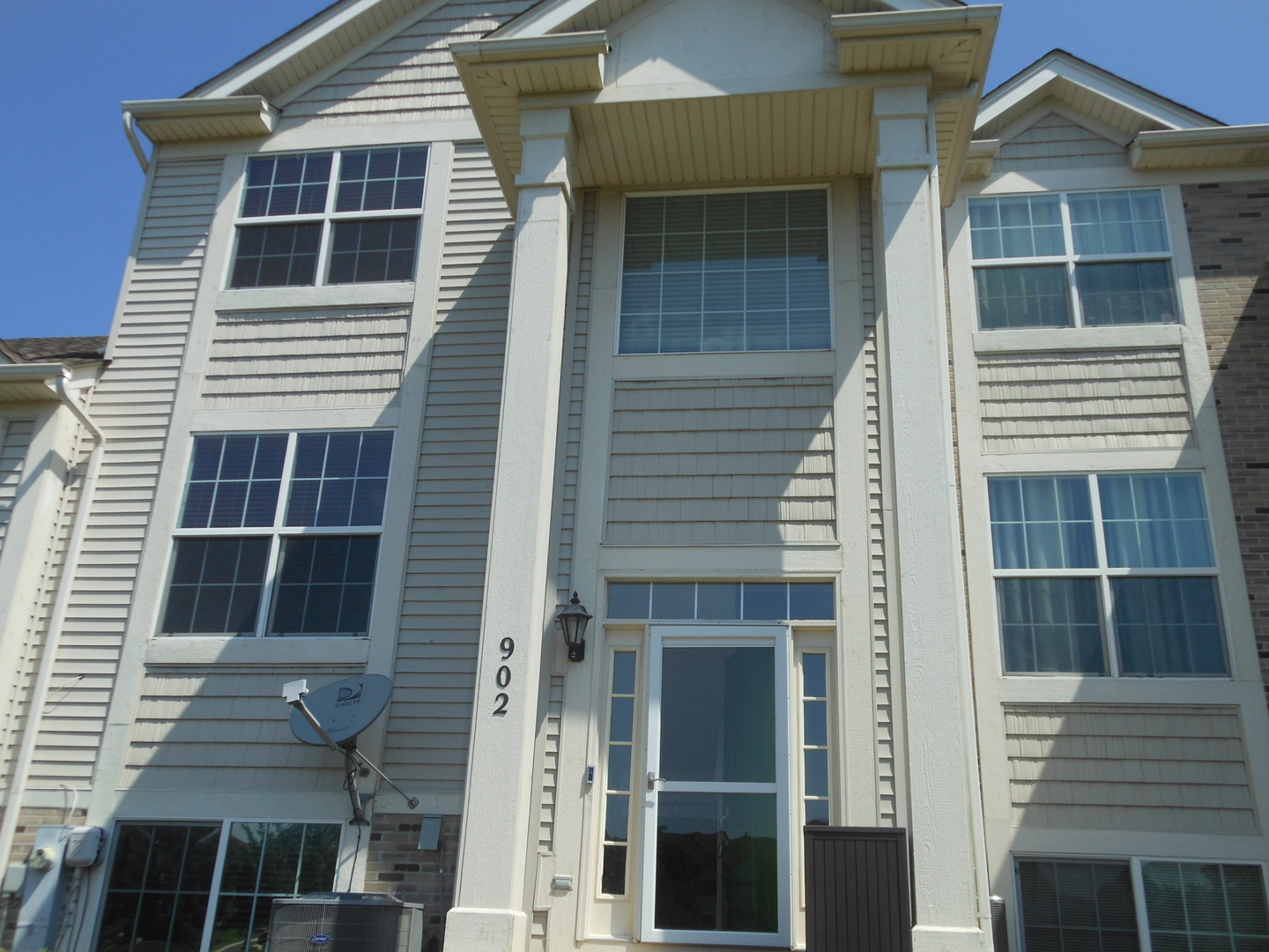 902 Summit Creek Drive Property Photo 1