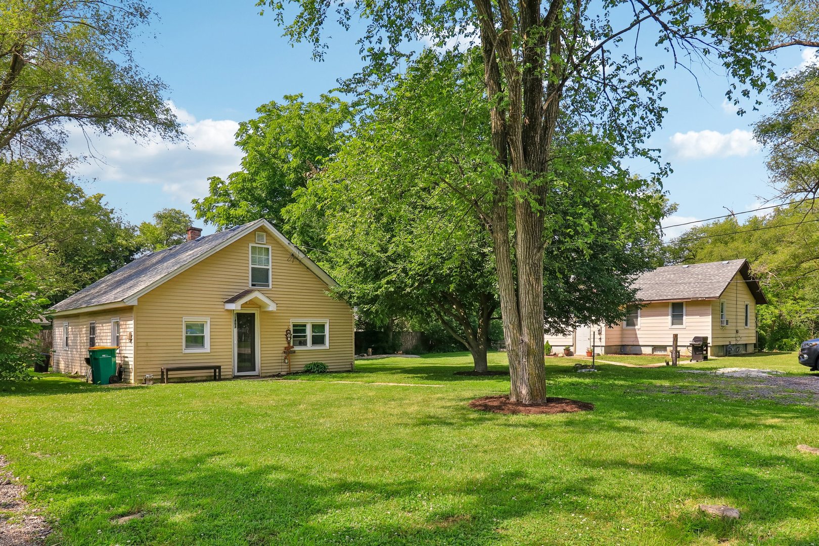11471 W Leland Avenue Property Photo 1