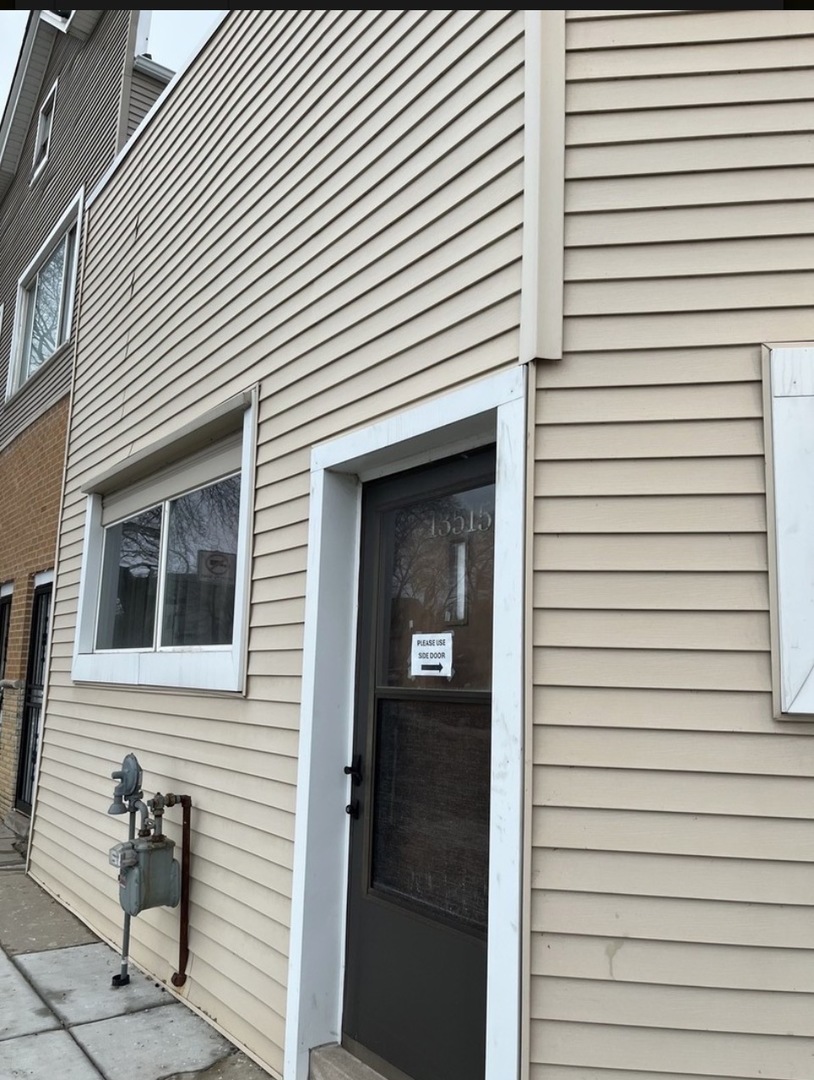 13515 S Baltimore Avenue Property Photo 2