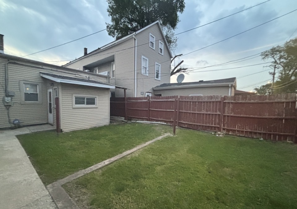 13515 S Baltimore Avenue Property Photo 11