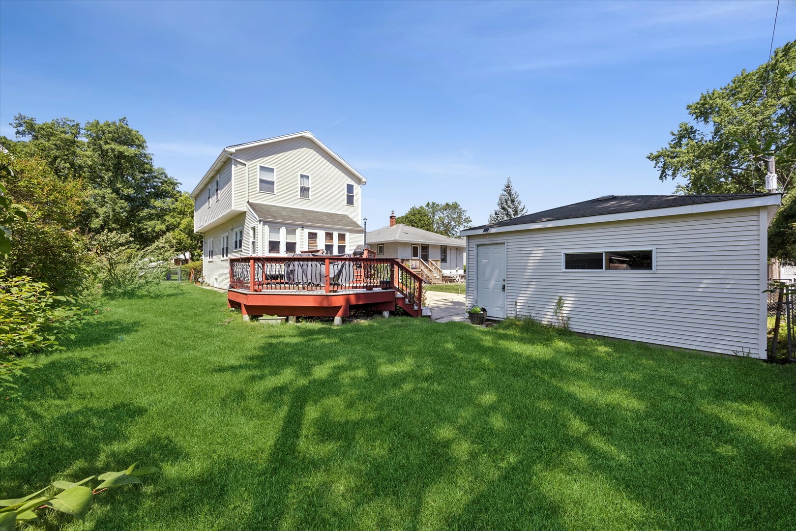 721 N Brainard Avenue Property Photo 18