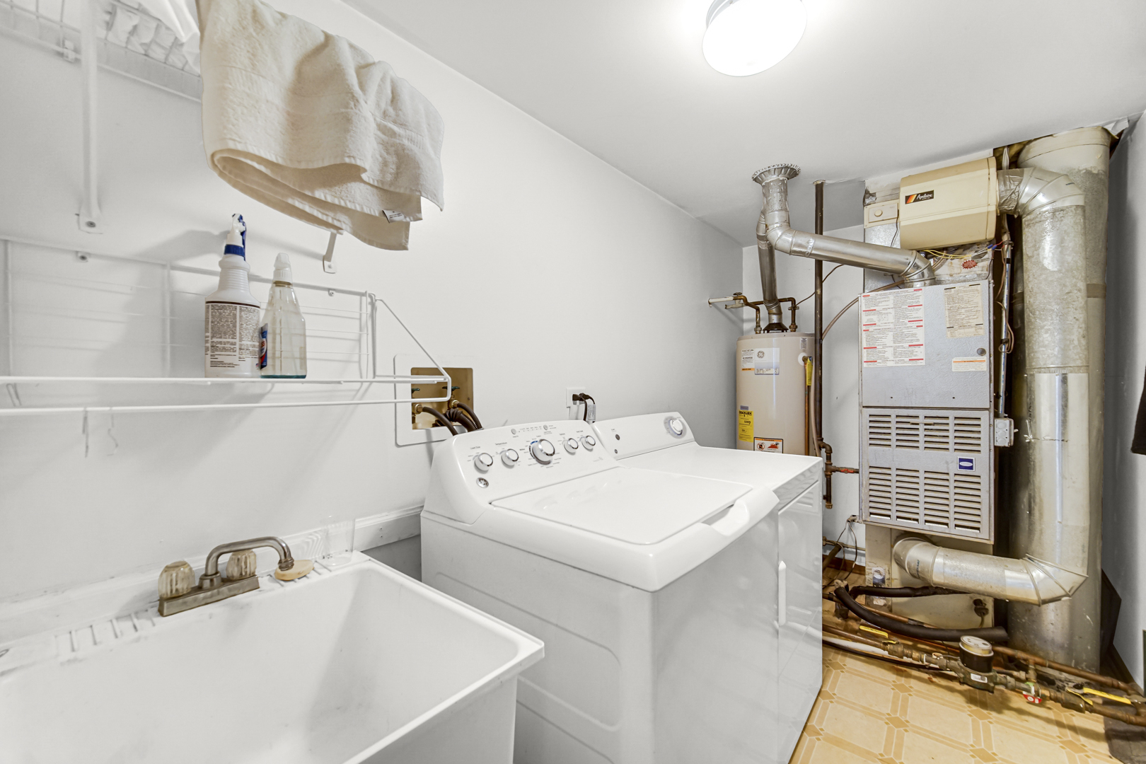 1001 Martingale Lane Property Photo 12