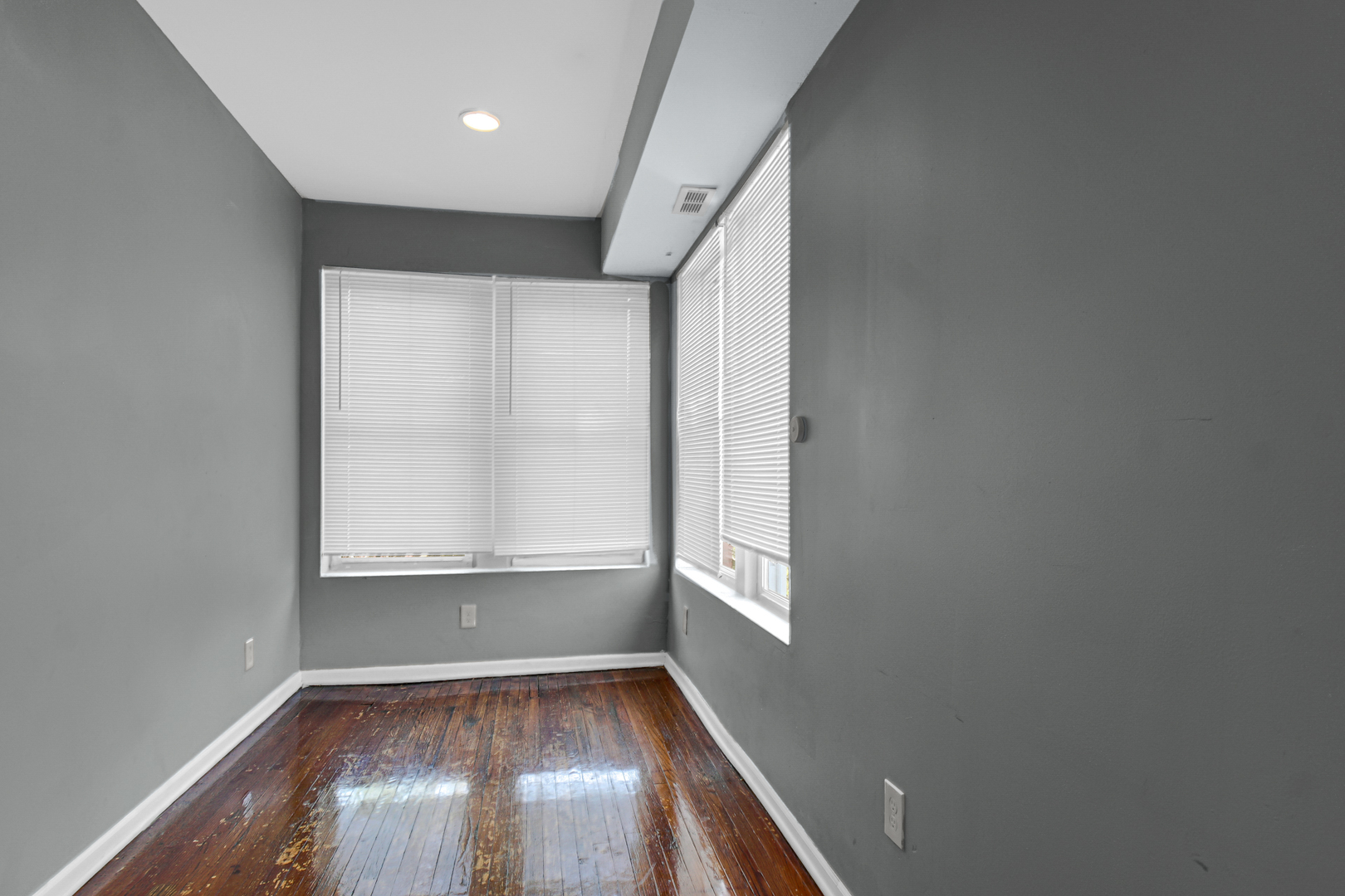 342 E 71st Street Property Photo 18