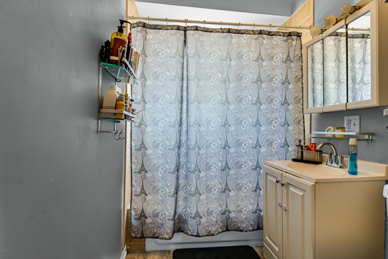 342 E 71st Street Property Photo 25
