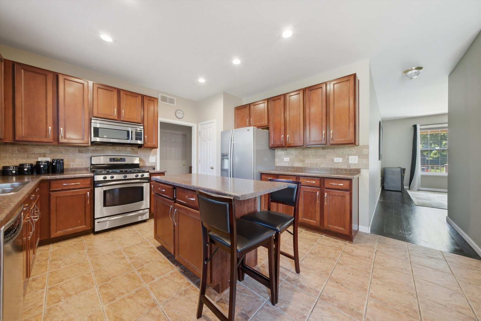 321 Claridge Circle Property Photo 17