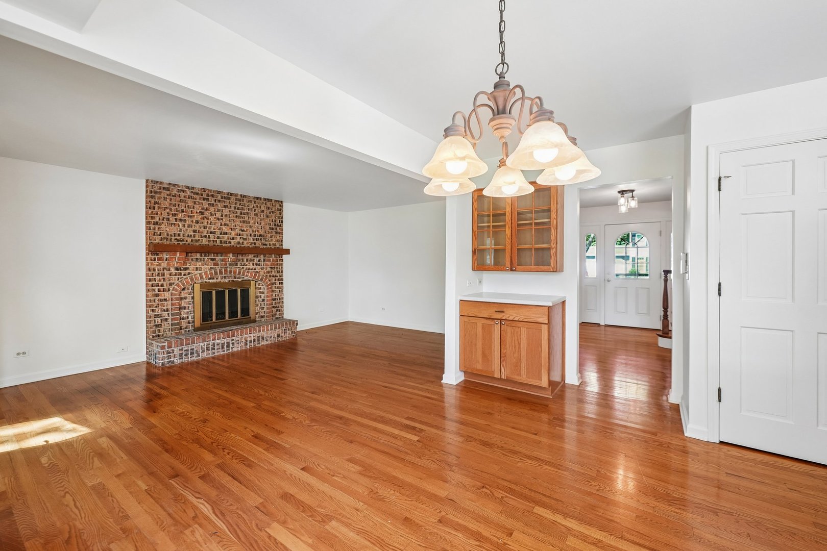 2027 Richton Drive Property Photo 6