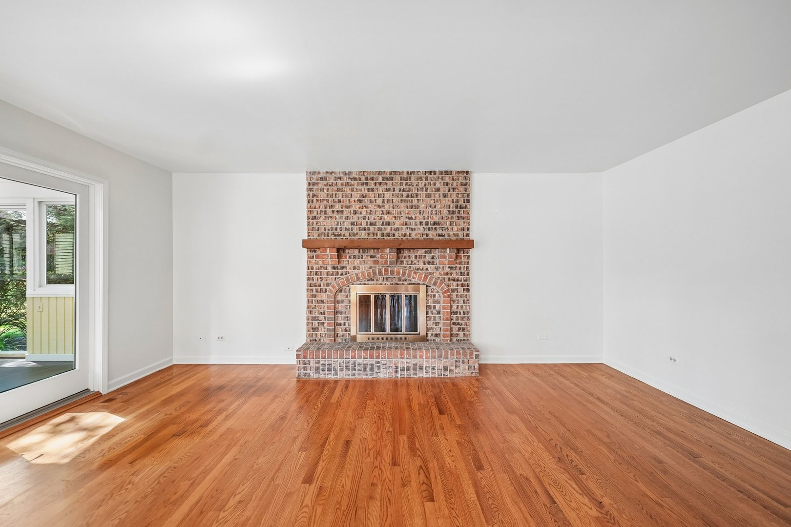 2027 Richton Drive Property Photo 7