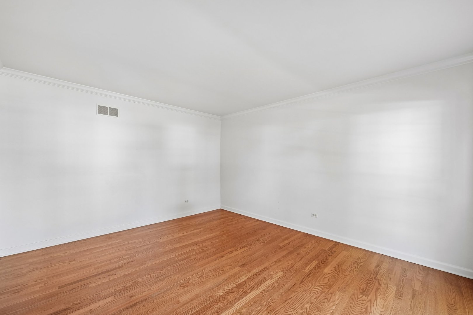 2027 Richton Drive Property Photo 11