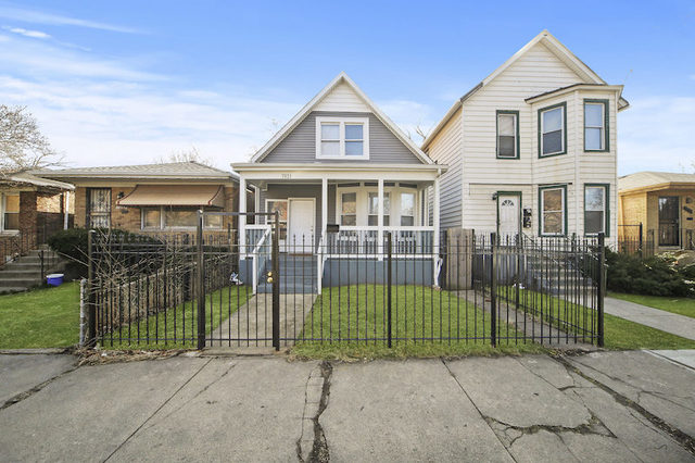 7931 S East End Avenue Property Photo 1