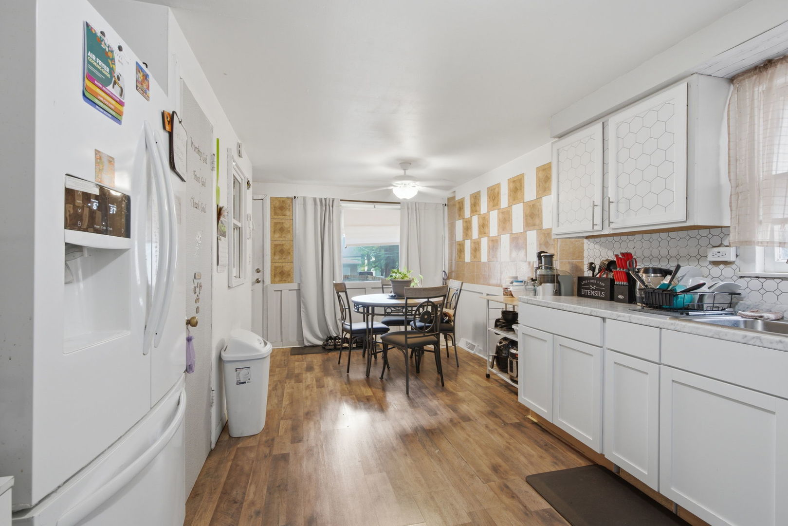 14533 Center Avenue Property Photo 11