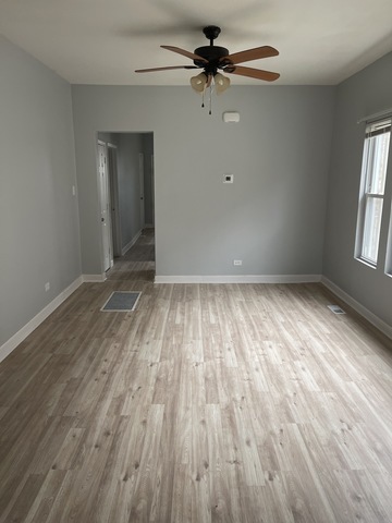 7535 S Vernon Avenue Property Photo 5