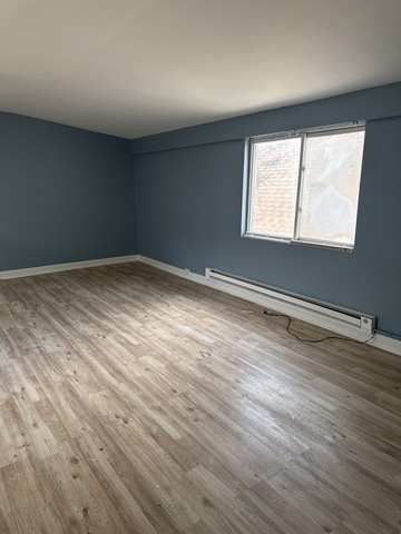 7535 S Vernon Avenue Property Photo 9