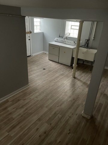 7535 S Vernon Avenue Property Photo 13