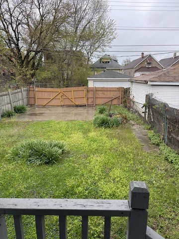 7535 S Vernon Avenue Property Photo 16