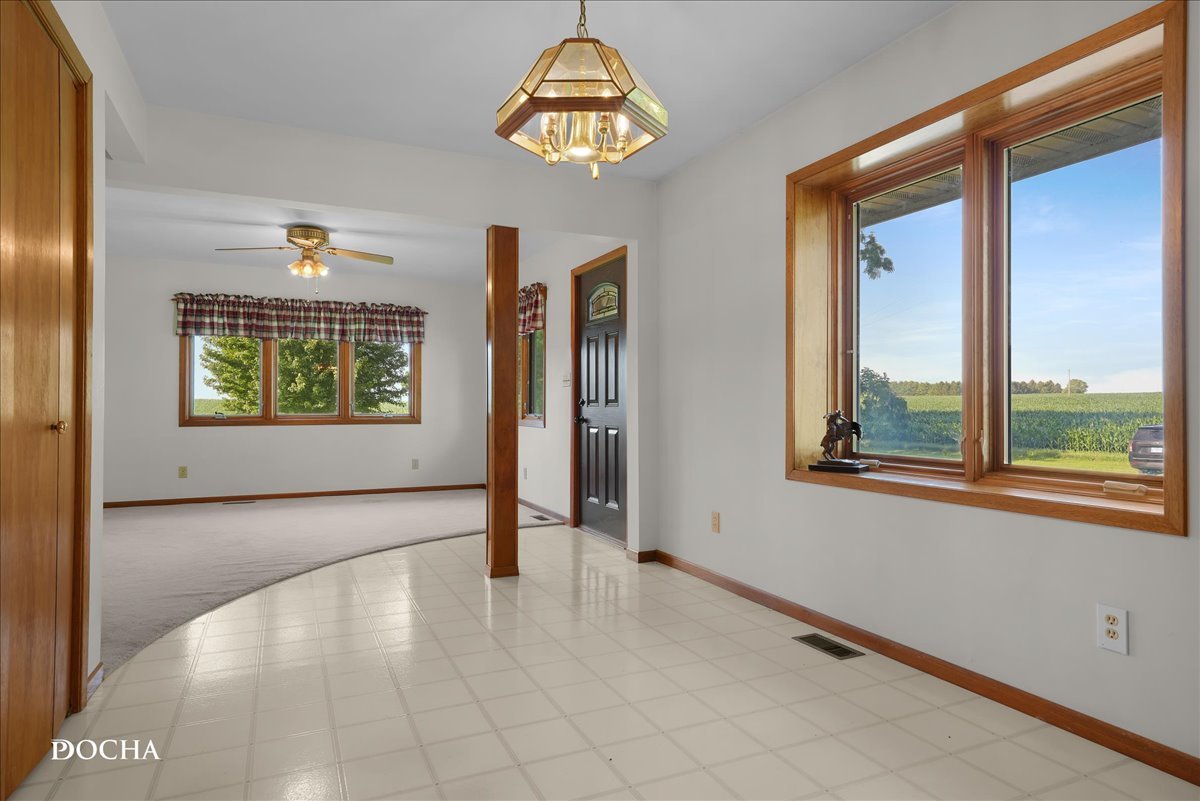2676 Fairview Drive Property Photo 6