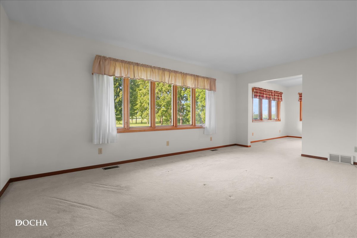 2676 Fairview Drive Property Photo 9