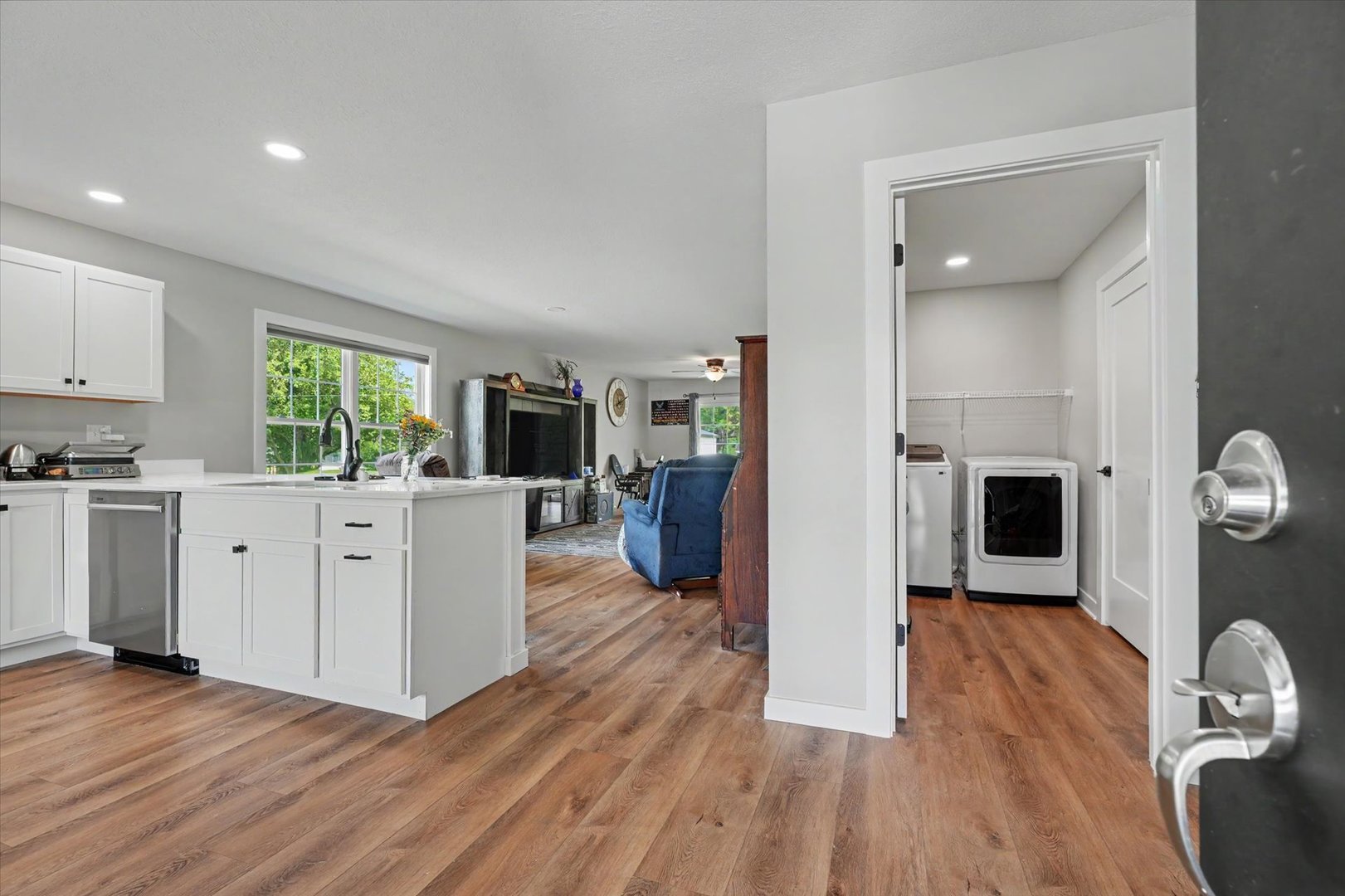 311 E Meuser Drive Property Photo 4