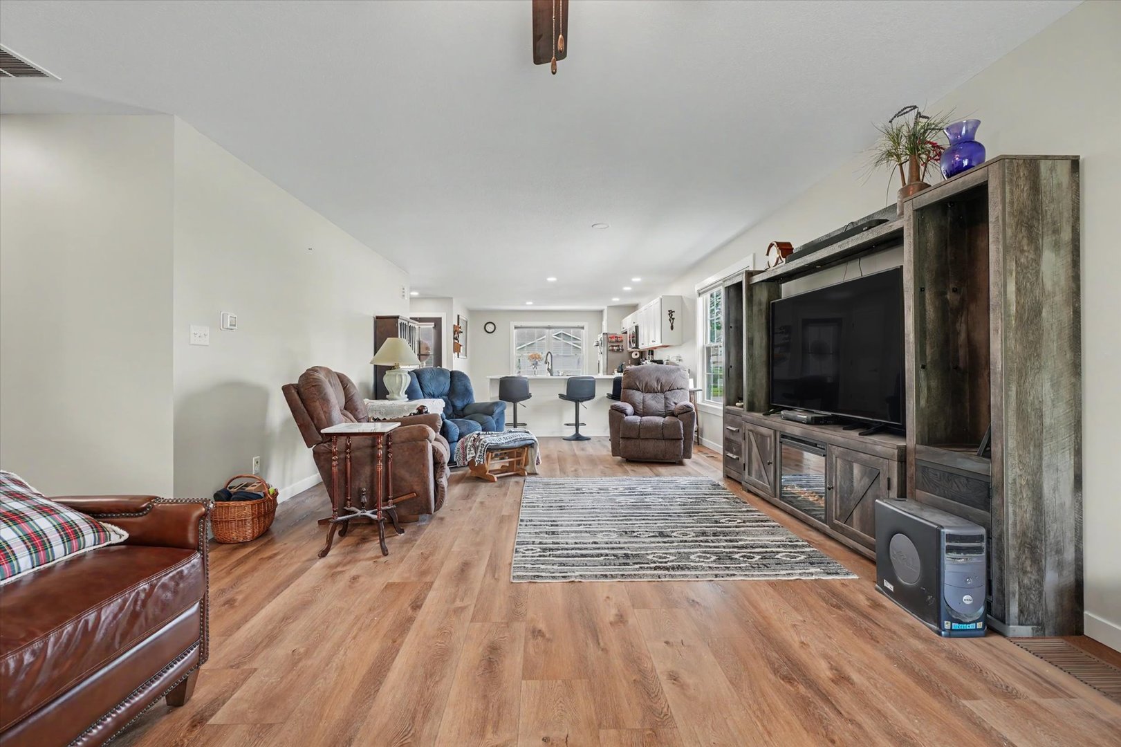 311 E Meuser Drive Property Photo 13