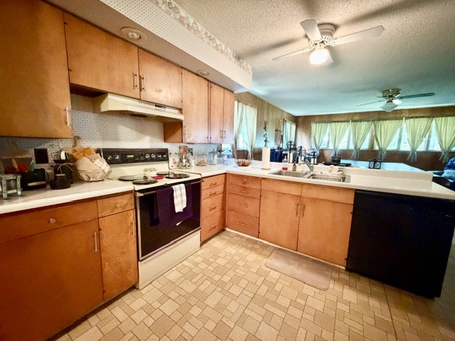 1100 Meadowview Drive Property Photo 8