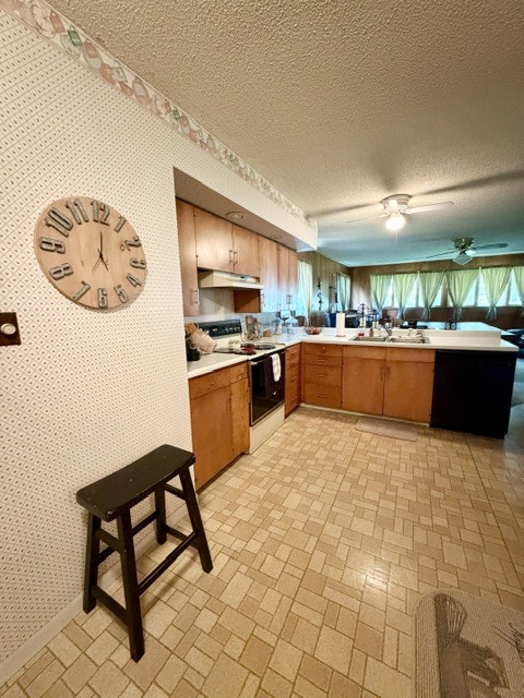 1100 Meadowview Drive Property Photo 10