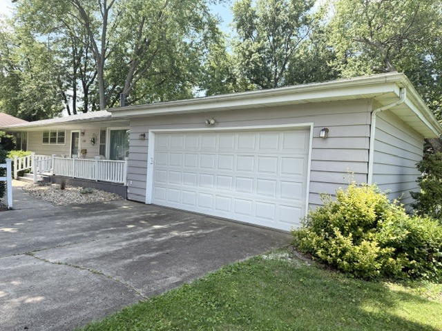 1100 Meadowview Drive Property Photo 25