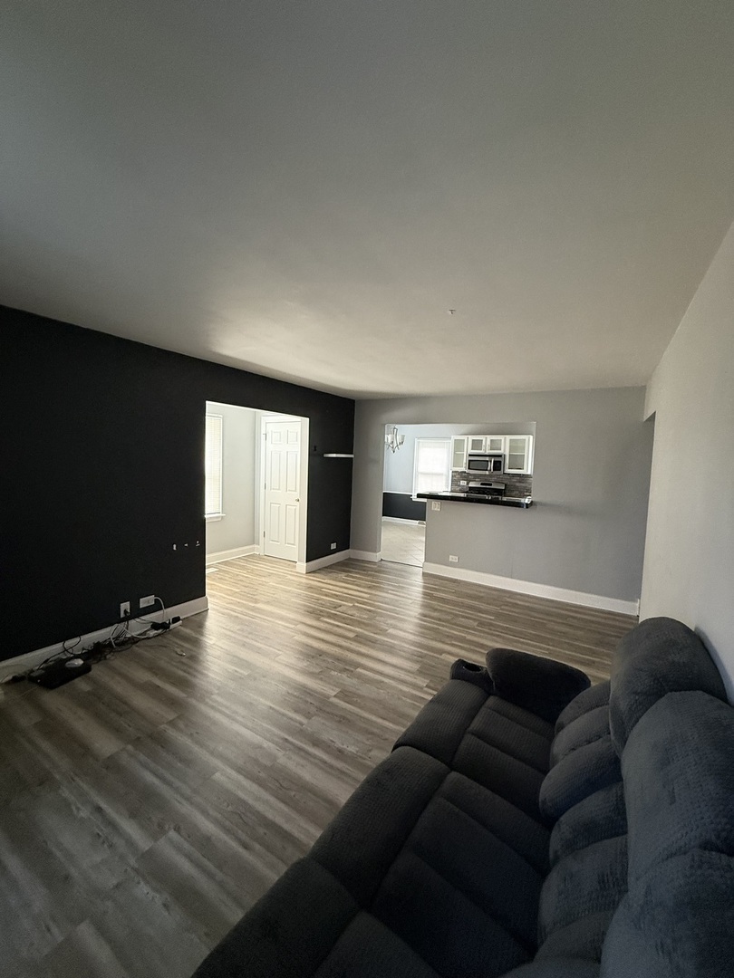 47 W Algonquin Road Property Photo 14