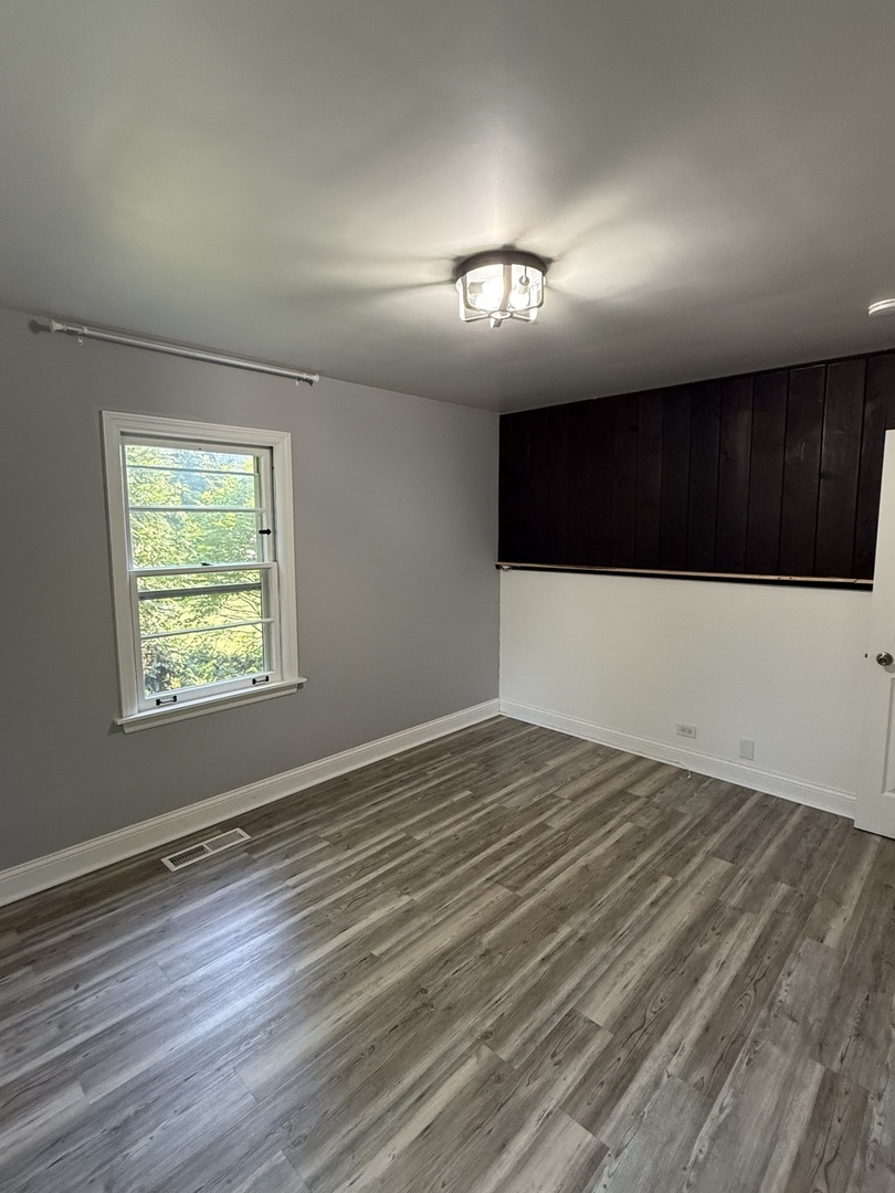 47 W Algonquin Road Property Photo 15