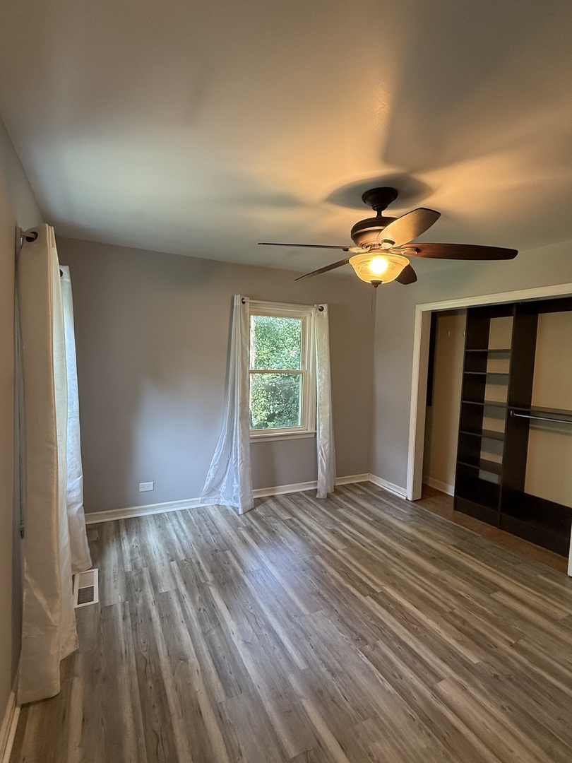 47 W Algonquin Road Property Photo 17