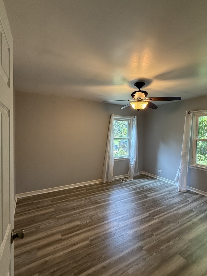 47 W Algonquin Road Property Photo 18